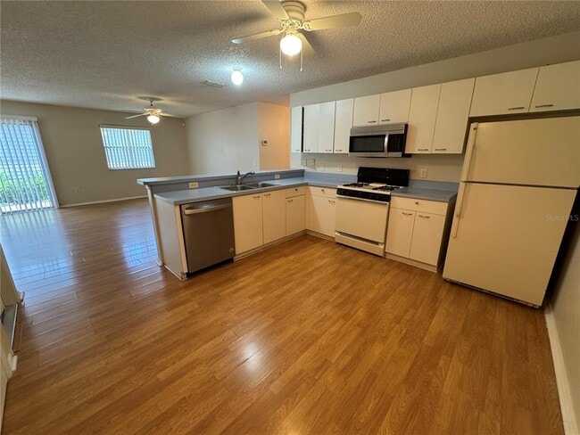 Building Photo - 1693 Campos Dr