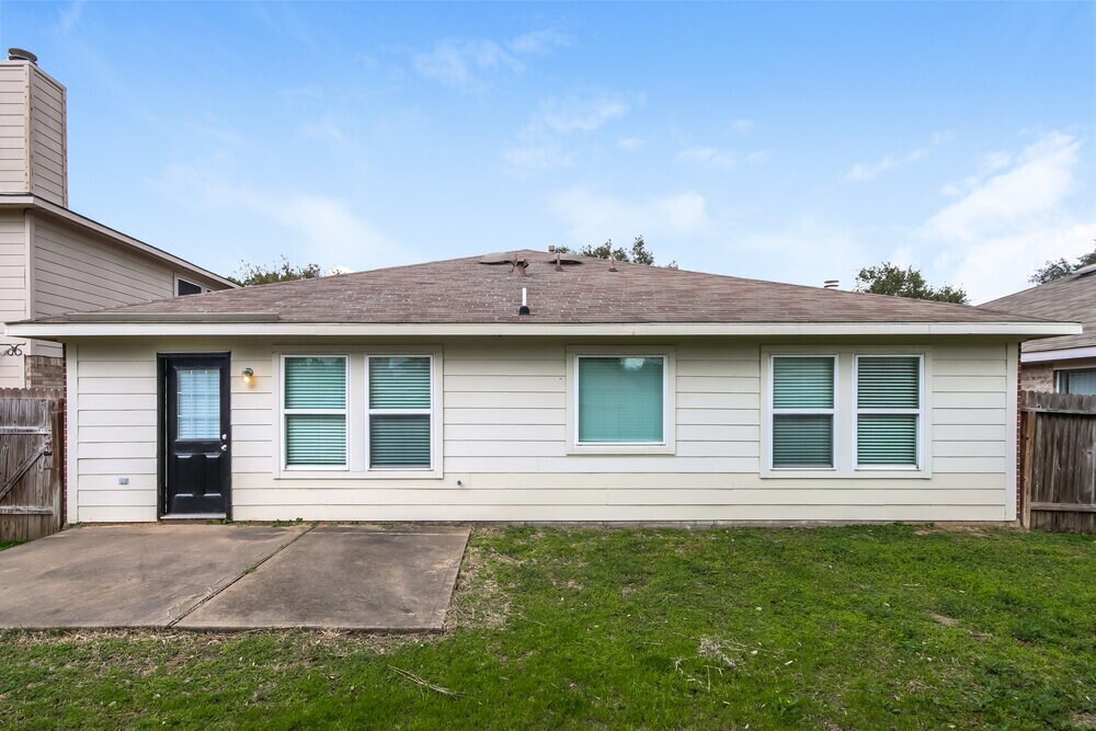 Building Photo - 10227 Canyon Rose Ln