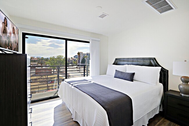 Building Photo - 475 N 9th St