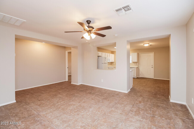 Building Photo - 8116 E Onza Ave