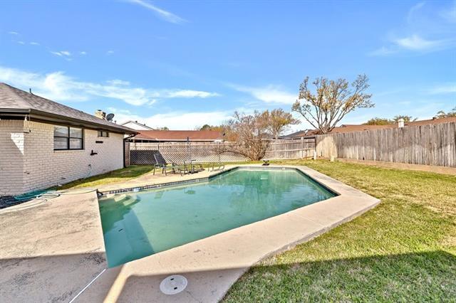 Building Photo - 2809 Wood Wind Dr