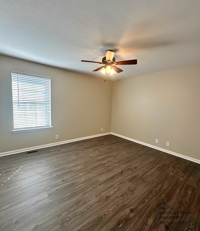 Building Photo - 3BR/2BA Home For Rent in Fern Creek!