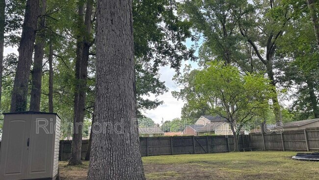 Building Photo - 229 Shadwood Drive