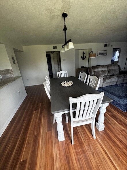 Building Photo - 5557 Sea Forest Dr