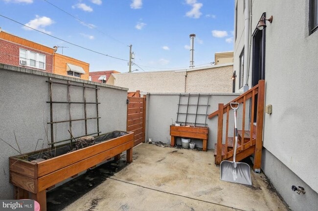 Building Photo - 3336 Salmon St