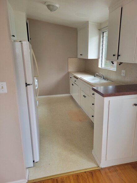 Kitchen - 2318 10th St