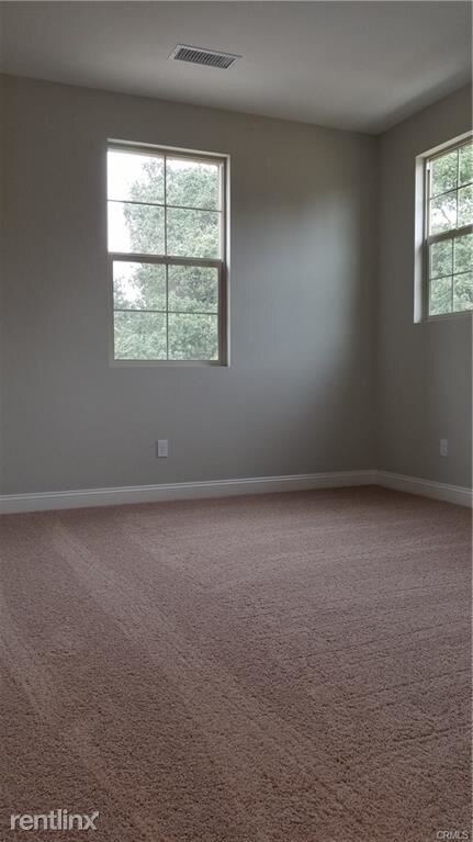 Building Photo - 3 br, 2 bath Townhome - 3248 Edgewood Rd