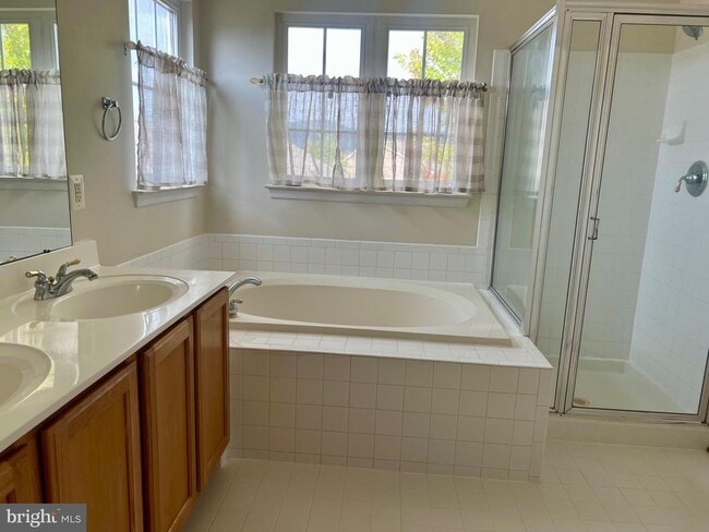 Building Photo - 509 Stone Springs Lane