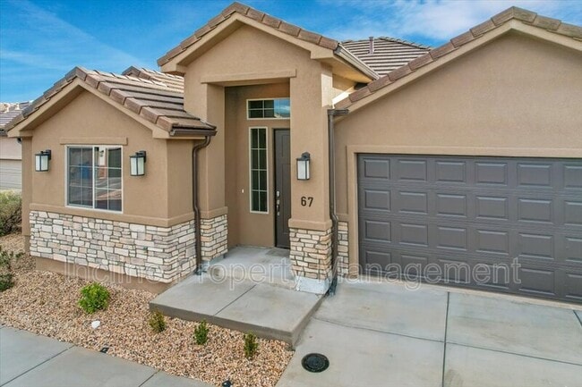 Building Photo - 2261 S Tonaquint Dr
