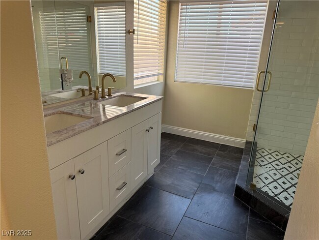 Building Photo - 708 Cozy Canyon Dr