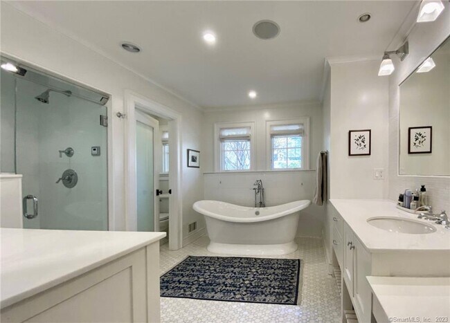 Building Photo - 7 Whaling Rd