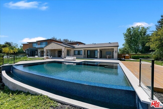 Building Photo - 5757 Hoback Glen Rd