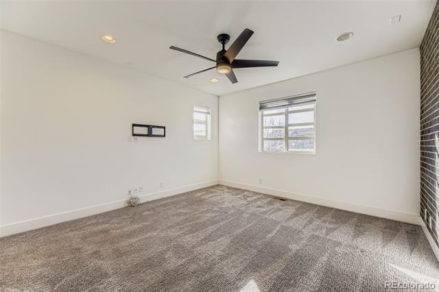 Building Photo - 539 S Upham St