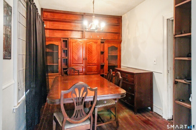Building Photo - 32 Ingraham Pl