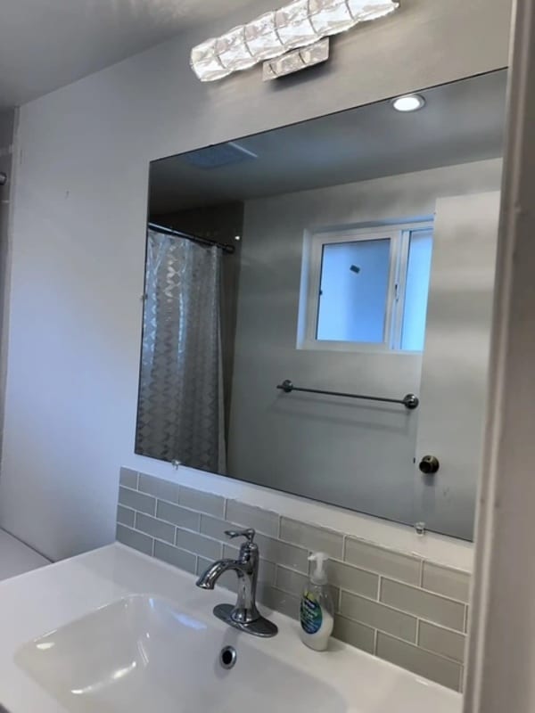 Building Photo - 9228 Ronda Ave