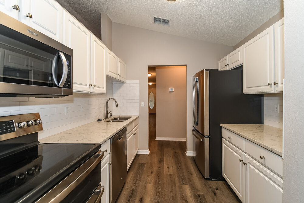Building Photo - 7324 Ironside Dr W