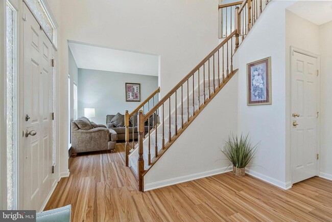 Building Photo - 44208 Navajo Dr