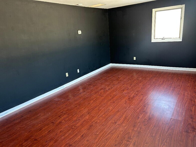 Building Photo - 264 Highway 35