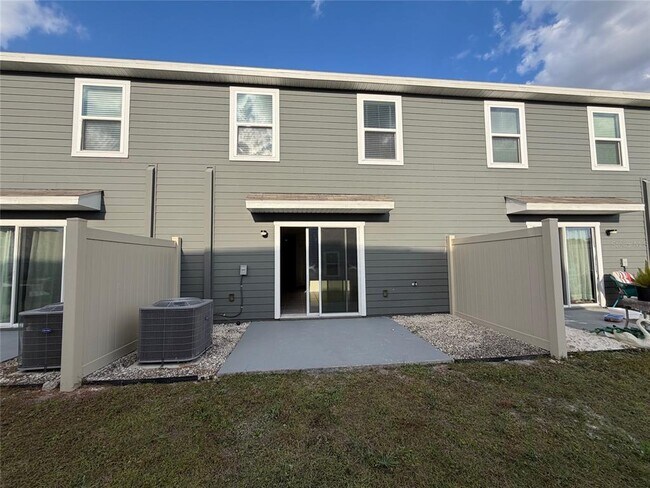 Building Photo - 6685 SW 81st Lp