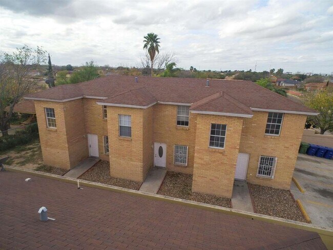 Building Photo - 311 Soria Dr