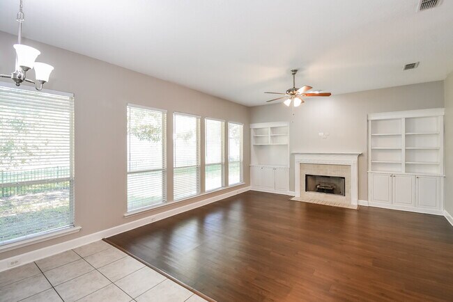Building Photo - 10973 Hickory Trace Ln
