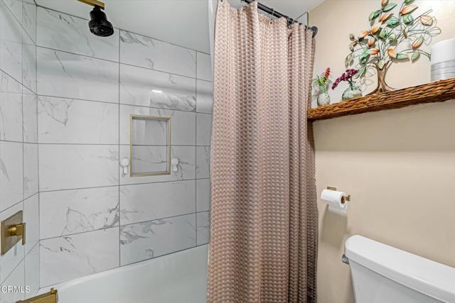 Building Photo - 660 Sunfish Way