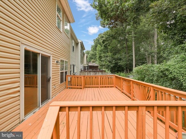 Building Photo - 7700 Shadowcreek Terrace