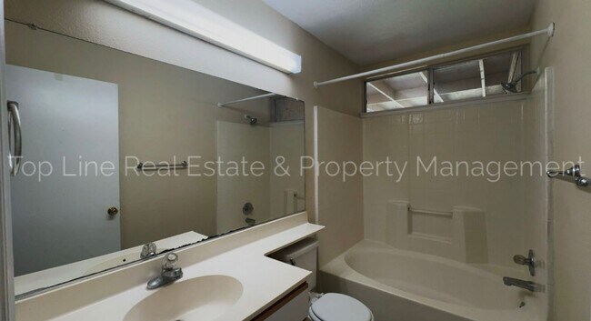 Building Photo - Beautiful 3 Bedroom | 2 Bathroom Home for Rent!