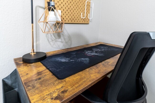 Building Photo - 10020 Regal Park Ln