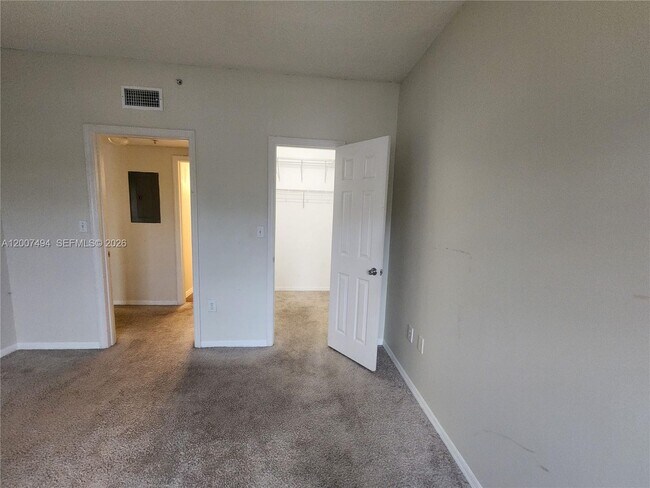 Building Photo - 101 SW 117th Ave