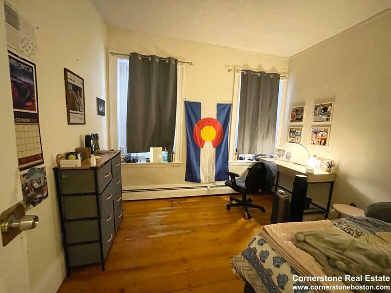 Building Photo - 55 Calumet St