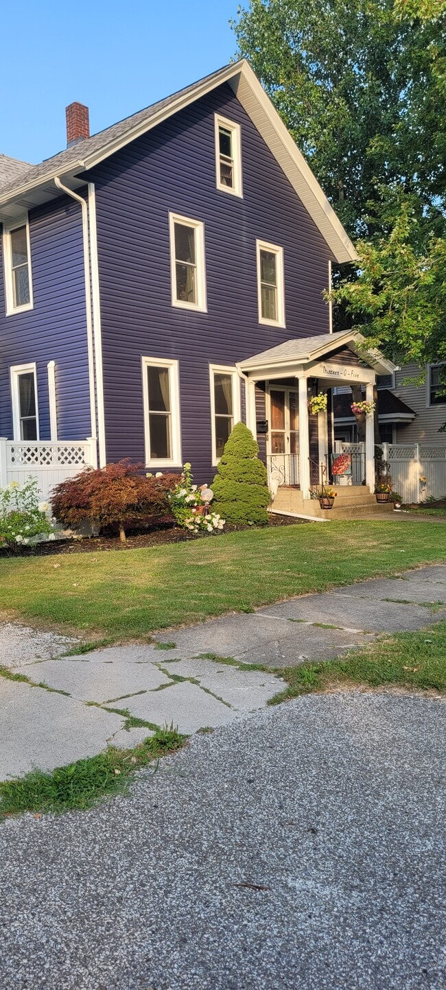 Building Photo - 1305 Indiana Ave