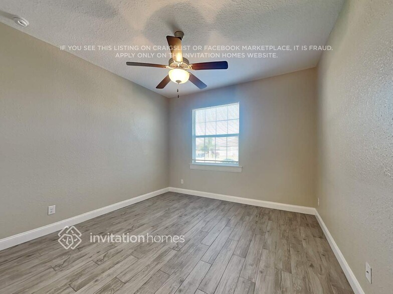 Building Photo - 3081 Pearly Dr