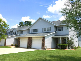 Building Photo - Courtyard Townhomes