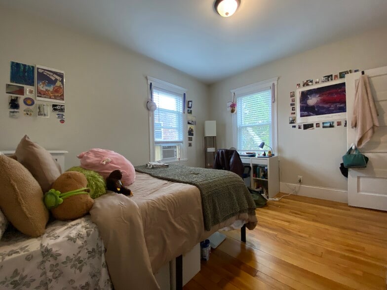 Building Photo - 6 Westminster St