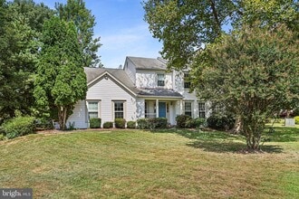 Building Photo - 13345 Point Rider Ln