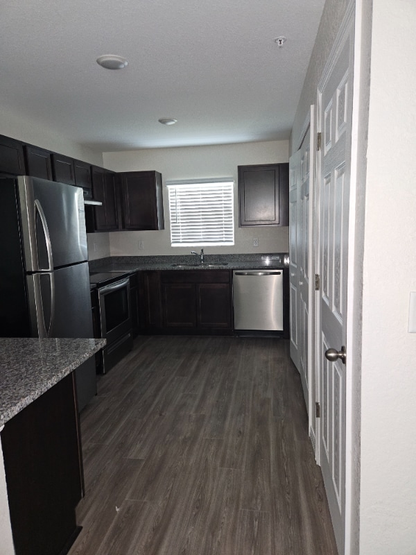 Building Photo - 64 Walnut Rd