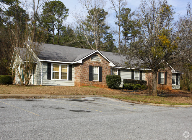 Building Photo - Sylacauga Garden Apartments