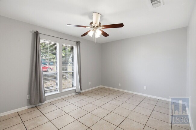 Building Photo - 8912 Hunters Trace