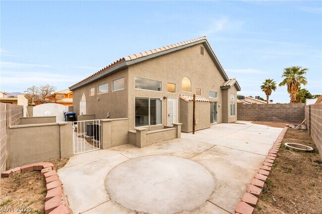 Building Photo - 529 Rancho Del Mar Way