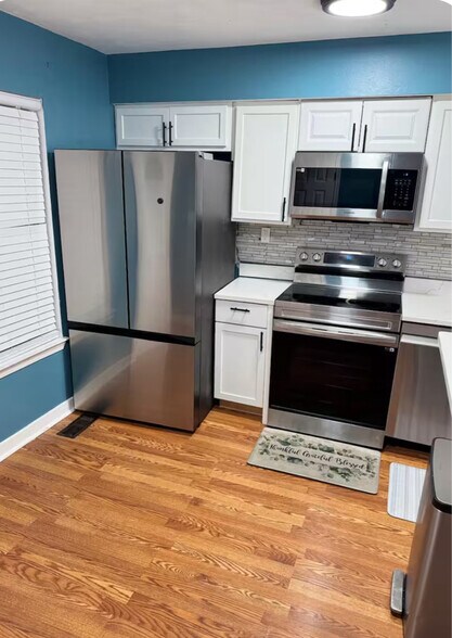 Building Photo - 2917 Hickory Leaf Way