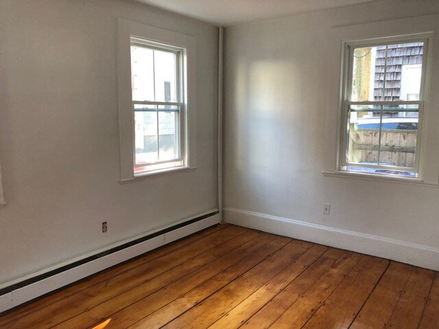 Building Photo - 1 bed 1 bath 1st floor unit in a historic ...