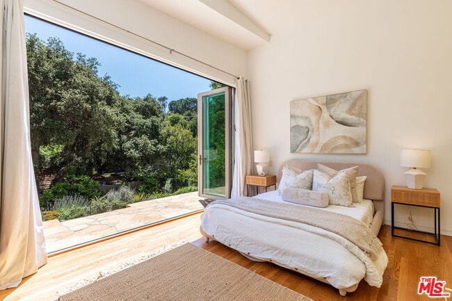 Building Photo - 8754 Arlene Terrace