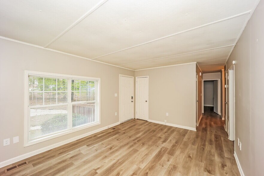 Building Photo - 6608 Dorian Dr
