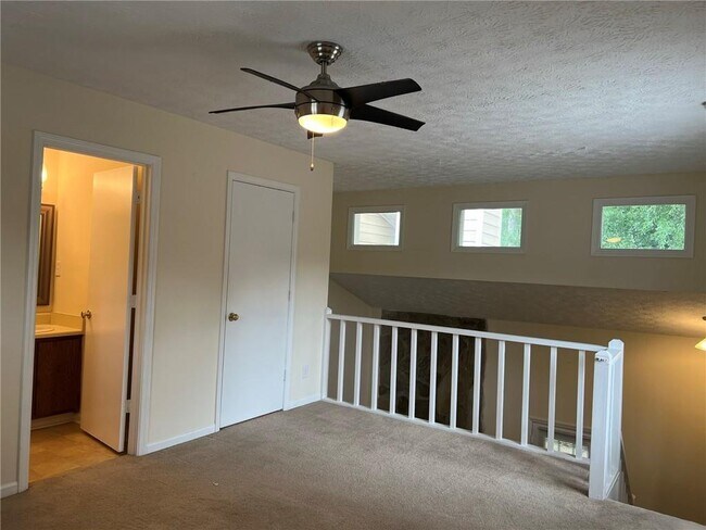 Building Photo - 1717 Wynndowne Trail