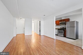 Building Photo - 1316 Spring Rd NW