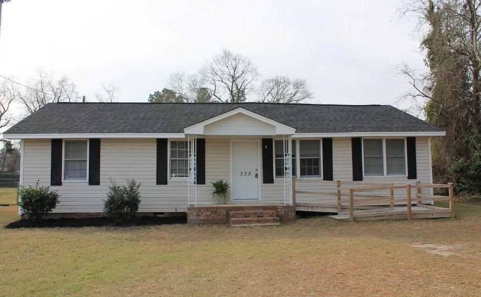 Building Photo - 335 Cinda Leigh Dr