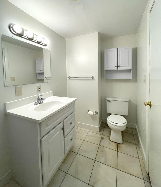 Building Photo - 108 Brookside Ave