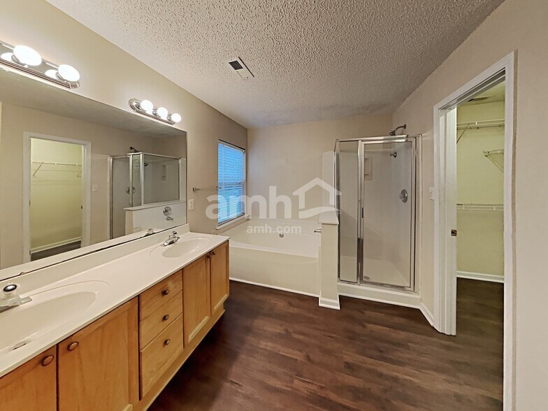 Building Photo - 6515 Goldenblush Cir