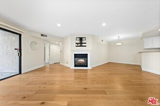 Building Photo - 1633 S Bentley Ave